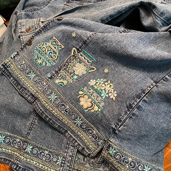 Embroidered Detail Jean Jacket No Size? - Picture 9 of 10